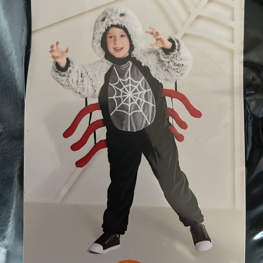 Like new unisex Fuzzy toddler Spooky Spider jumpsuit (2-3t)